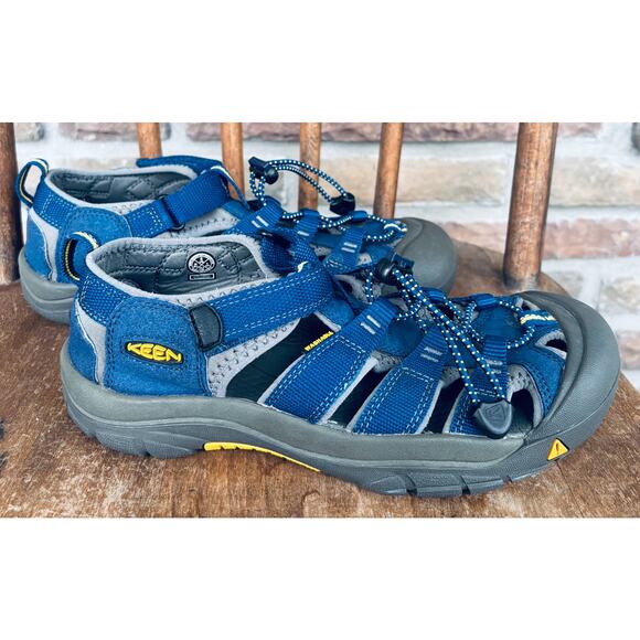 Men's Keen Newport H2 Sandals, Navy Blue, Size 6 - Picture 1 of 4